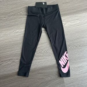 NWT Kids size 6X Nike Leggings Black with Pink Logo